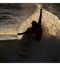 Alan Stokes wins the Gul Night Surf